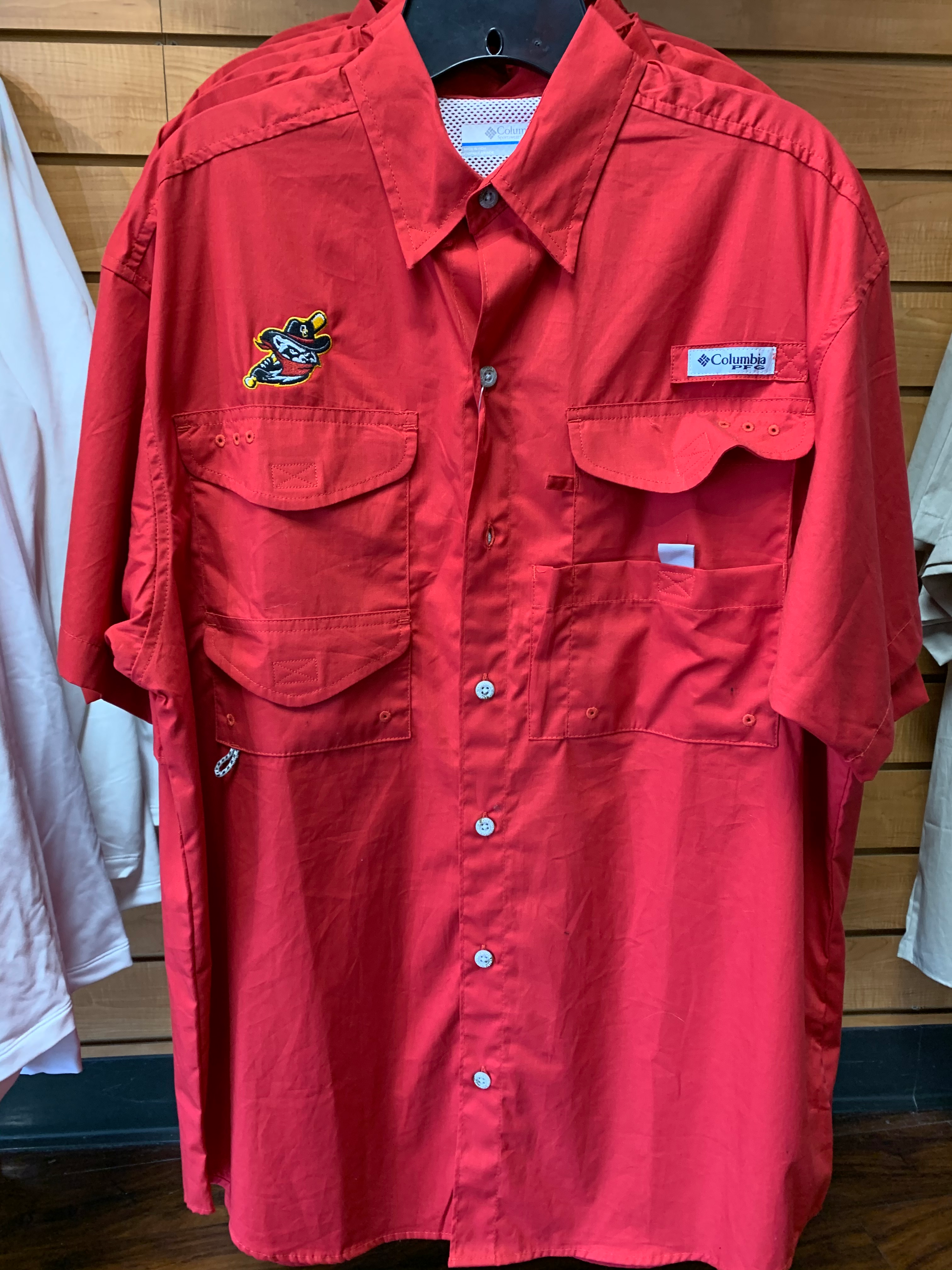 Columbia Fishing Shirt Medium / Red